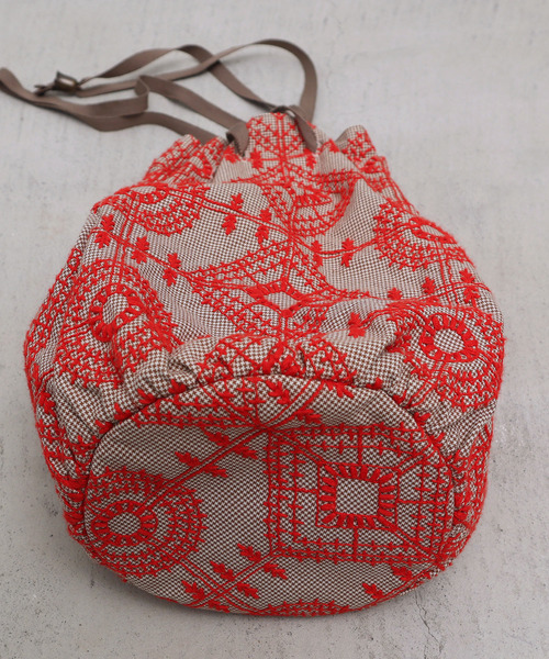 chambre de charme（シャンブルドゥシャーム）の「cdc まる