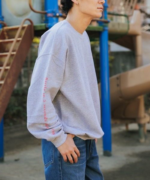 ROOPTOKYO（ループトウキョウ）の「【ROOPTOKYOオリジナル】出会って5秒でバトル Battle in 5 seconds after meeting 刺繍 スウェットトレーナー アニメプリント ワンポイントロゴ 袖ロゴ（スウェット・メンズ・ブラック/ホワイト/グレー・M/L/XXL/XL）」の19枚目の写真