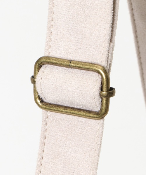 ikka（イッカ）の「フェイクスェードアウトポケット2WAYショルダーBAG（ショルダーバッグ・メンズ・ライトグレー/ブラック/ブラウン・FREE）」の11枚目の写真