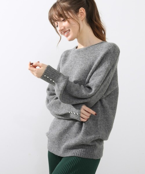 DRESKIP(ドレスキップ)の「◆袖フェイクパール付きヘアリ-ニット(ニット/セーター・レディース・ベビーピンク/ダークグレー/ライトブルー/ライトベージュ・02/04/03)」の2枚目の写真
