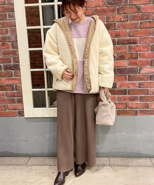 Cutie Blonde(キューティーブロンド)の「◆裏毛プリーツワイドパンツ(その他パンツ・レディース・ブラック/ダークグリーン/ブラウン系その他/パープル系・01/02/03)」の16枚目の写真