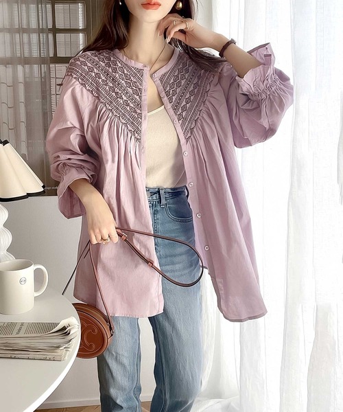 classicalelf（クラシカルエルフ）の「華やぐエンブロイダリー。綿100％、2wayギャザーブラウス（シャツ/ブラウス・レディース・パープル/オフホワイト/ブルー・SMALL/MEDIUM/LARGE/X-LARGE）」の15枚目の写真