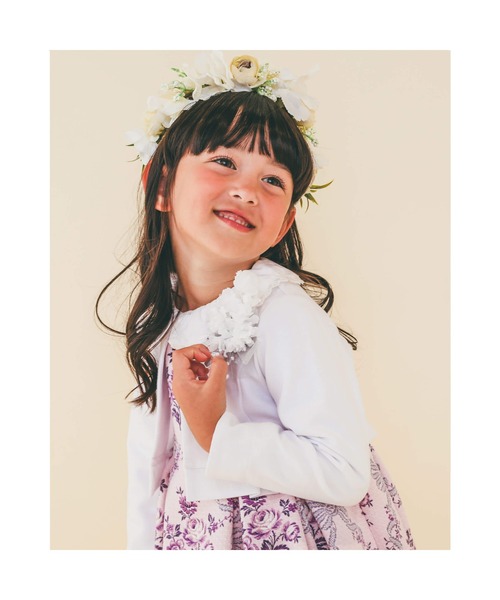 BeBe(ベベ)の「BeBe/フォーマル袖レースリボンポンチボレロジャケット(110~130cm)(スーツジャケット・キッズ・ホワイト/ネイビー・110/130/120)」の7枚目の写真