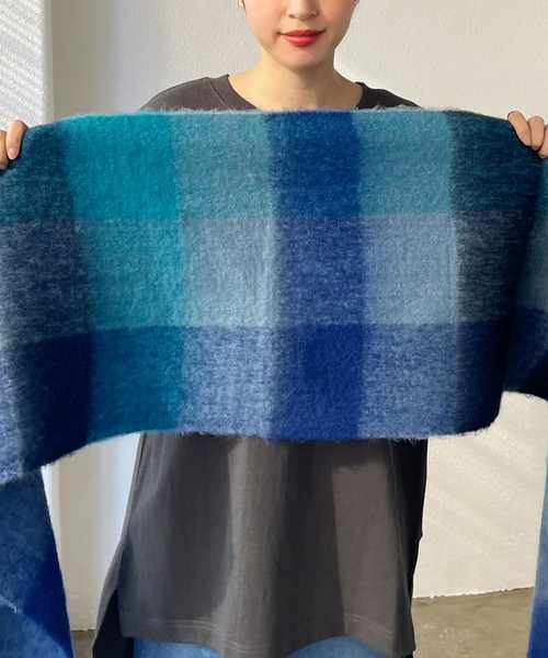 Shelly island（シェリーアイランド）の「チェックボリュームマフラー（マフラー・レディース・オレンジ/ブルー/グリーン・FREE）」の10枚目の写真