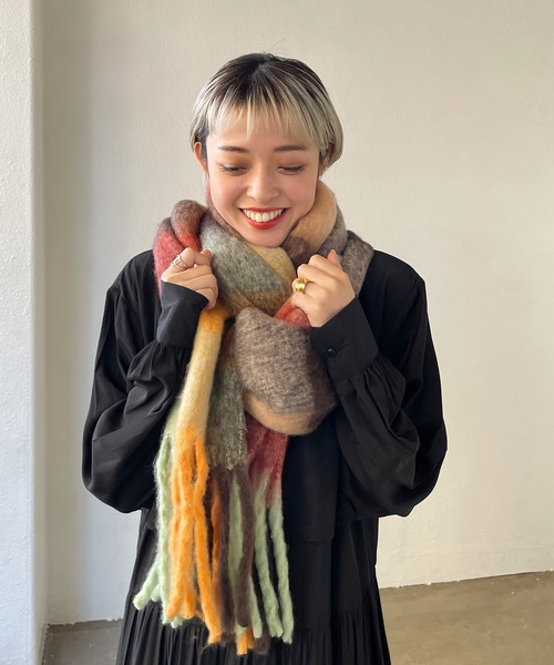 Shelly island（シェリーアイランド）の「チェックボリュームマフラー（マフラー・レディース・オレンジ/ブルー/グリーン・FREE）」の19枚目の写真