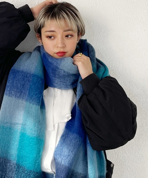 Shelly island（シェリーアイランド）の「チェックボリュームマフラー（マフラー・レディース・オレンジ/ブルー/グリーン・FREE）」の8枚目の写真