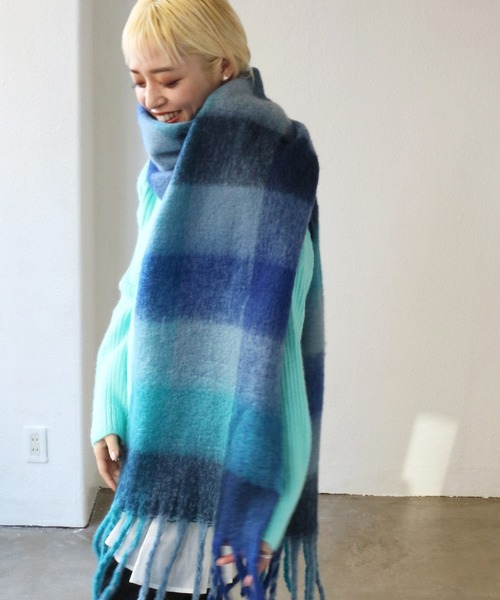 Shelly island（シェリーアイランド）の「チェックボリュームマフラー（マフラー・レディース・オレンジ/ブルー/グリーン・FREE）」の12枚目の写真