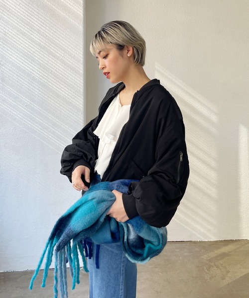 Shelly island（シェリーアイランド）の「チェックボリュームマフラー（マフラー・レディース・オレンジ/ブルー/グリーン・FREE）」の4枚目の写真