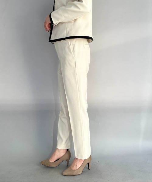 PICCIN（ピッチン）の「ドビーオックステーパードパンツ（スーツパンツ・レディース・ネイビー/グレイッシュベージュ・M/L）」の4枚目の写真
