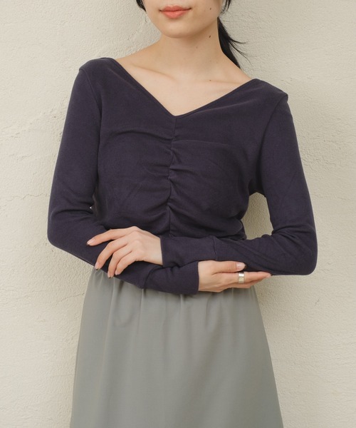 ONEME（ワンム）の「【 ONEME 】 シャーリングスムースニット（Tシャツ/カットソー・レディース・ネイビー/グレイッシュベージュ・FREE）」の2枚目の写真