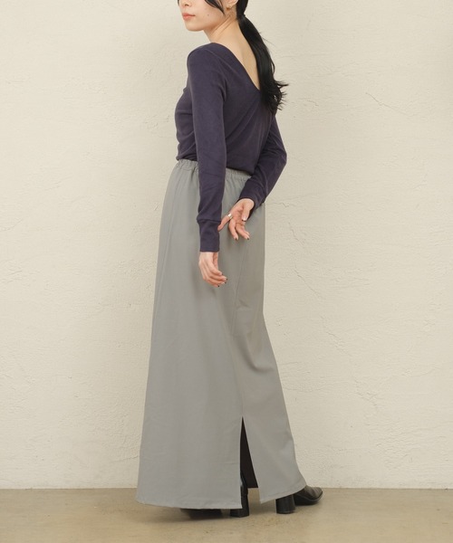 ONEME（ワンム）の「【 ONEME 】 シャーリングスムースニット（Tシャツ/カットソー・レディース・ネイビー/グレイッシュベージュ・FREE）」の5枚目の写真