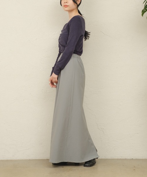 ONEME（ワンム）の「【 ONEME 】 シャーリングスムースニット（Tシャツ/カットソー・レディース・ネイビー/グレイッシュベージュ・FREE）」の4枚目の写真