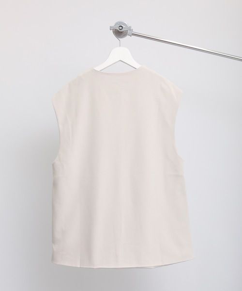 ap retro(アプレトロ)の「【ap retro】ノーカラーベスト/ジレ(ベスト・レディース・ブラック/グレイッシュベージュ/ブラウン/キャメル/ネイビー・FREE)」の6枚目の写真