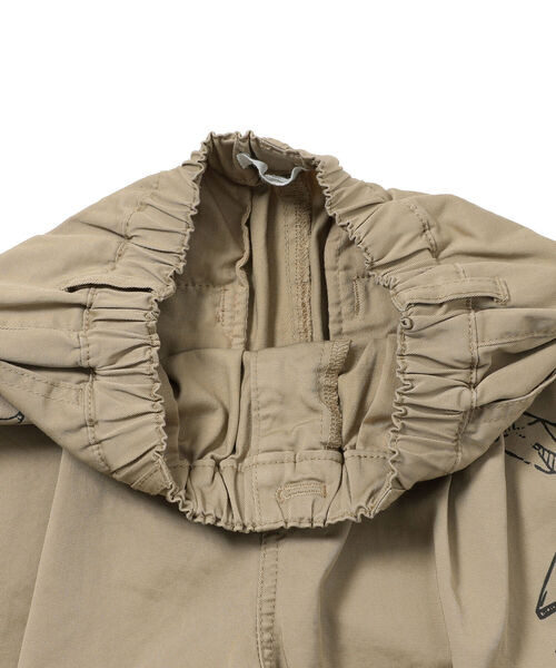B:MING by BEAMS（ビーミングバイビームス）の「B:MING by BEAMS / 総柄 グラフィック チノパンツ（100～140㎝）（その他パンツ・キッズ・カーキ/ベージュ・100/110/120/130/140）」の16枚目の写真