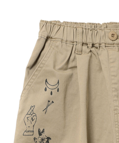 B:MING by BEAMS（ビーミングバイビームス）の「B:MING by BEAMS / 総柄 グラフィック チノパンツ（100～140㎝）（その他パンツ・キッズ・カーキ/ベージュ・100/110/120/130/140）」の17枚目の写真