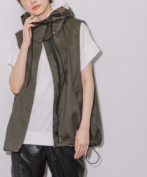 Munich（ミューニック）の「ウエストポイントフーデットベスト（その他アウター・レディース・ベージュ/オリーブ/アイボリー・FREE）」の3枚目の写真