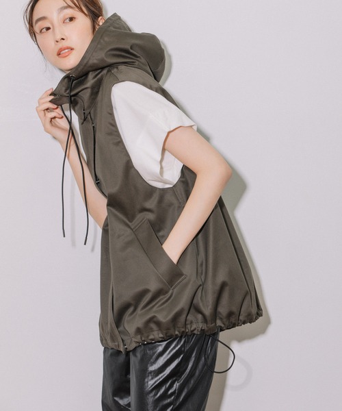 Munich（ミューニック）の「ウエストポイントフーデットベスト（その他アウター・レディース・ベージュ/オリーブ/アイボリー・FREE）」の14枚目の写真