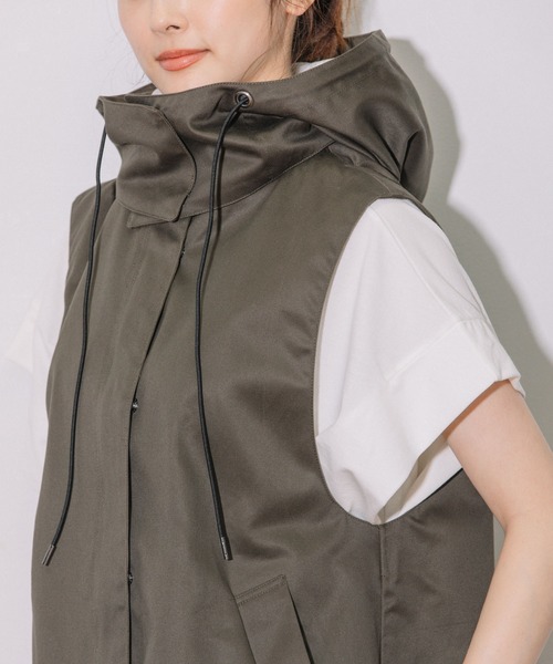 Munich（ミューニック）の「ウエストポイントフーデットベスト（その他アウター・レディース・ベージュ/オリーブ/アイボリー・FREE）」の22枚目の写真