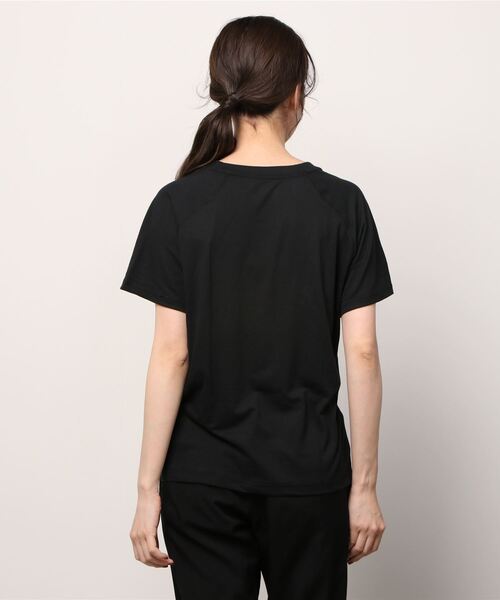 PUMA（プーマ）の「プーマ PUMA EVOSTRIPE Tシャツ_（Tシャツ/カットソー・レディース・ホワイト/ブラック/ラベンダー・L/M/S/XL）」の5枚目の写真