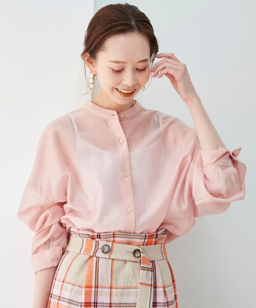 le.coeur blanc(ルクールブラン)の「ナチュラルオーガンジーシアーシャツ(シャツ/ブラウス・レディース・ベージュ/ピンク/サックスブルー・38)」の3枚目の写真