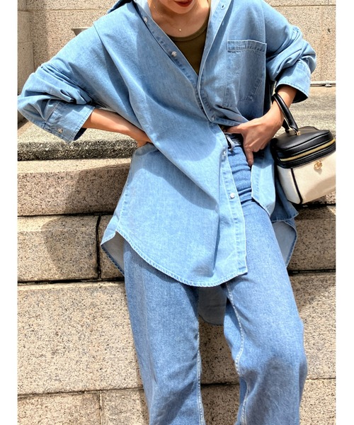 ulu（ウル）の「Denim dungaree shirt（シャツ/ブラウス・レディース・ライトブルー・FREE）」の5枚目の写真