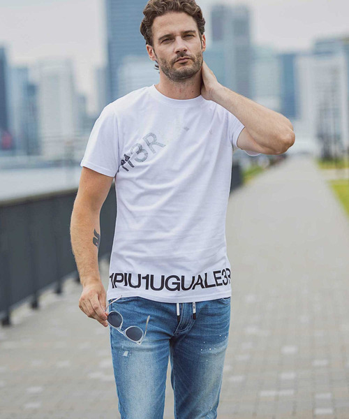 【1PIU1UGUALE3 RELAX】グラデーション ロゴ 半袖 Tシャツ セール】1PIU1UGUALE3 RELAX(ウノピゥウノウグァーレトレ