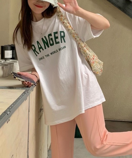 Chaco closet（チャコ クローゼット）の「オーバーサイズカレッジロゴ半袖Ｔシャツ（Tシャツ/カットソー・レディース・ホワイト/グレー/ネイビー・FREE）」の7枚目の写真