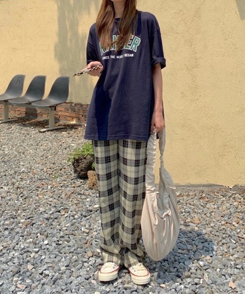 Chaco closet（チャコ クローゼット）の「オーバーサイズカレッジロゴ半袖Ｔシャツ（Tシャツ/カットソー・レディース・ホワイト/グレー/ネイビー・FREE）」の16枚目の写真