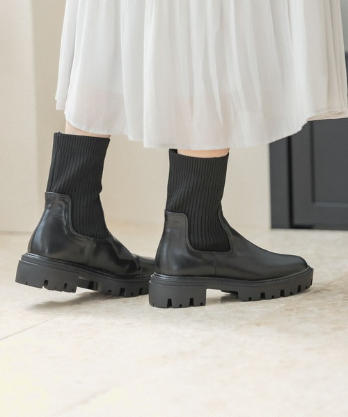 BAYFLOW（ベイフロー）の「トラックソールリブブーツ（ブーツ・レディース・ブラック/ベージュ・MEDIUM/LARGE）」の13枚目の写真