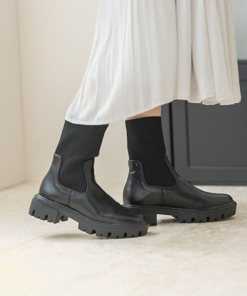 BAYFLOW（ベイフロー）の「トラックソールリブブーツ（ブーツ・レディース・ブラック/ベージュ・MEDIUM/LARGE）」の16枚目の写真