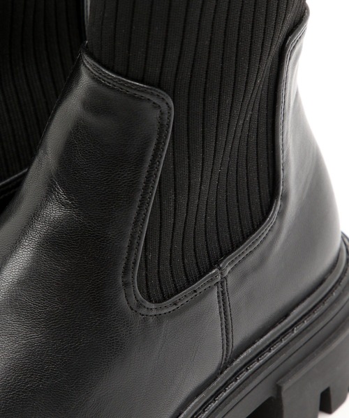 BAYFLOW（ベイフロー）の「トラックソールリブブーツ（ブーツ・レディース・ブラック/ベージュ・MEDIUM/LARGE）」の7枚目の写真
