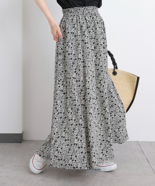 PUAL CE CIN（ピュアルセシン）の「花柄プリントスカート（スカート・レディース・ブラック/ベージュ/アイボリー・FREE）」の2枚目の写真