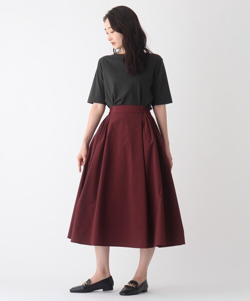 OPAQUE.CLIP(オペークドットクリップ)の「◆シルキースーピマ ボートネックカットソー【WEB限定サイズ】(Tシャツ/カットソー・レディース・チャコールグレー/ブラック/ホワイト系/イエロー/パープル系/ブルー・36/38/40/42)」の9枚目の写真