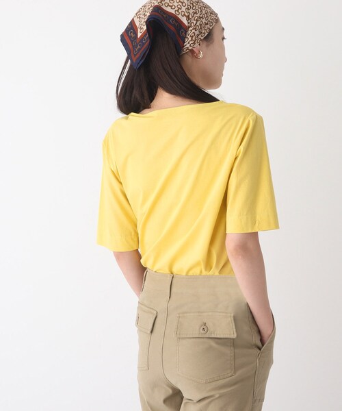 OPAQUE.CLIP(オペークドットクリップ)の「◆シルキースーピマ ボートネックカットソー【WEB限定サイズ】(Tシャツ/カットソー・レディース・チャコールグレー/ブラック/ホワイト系/イエロー/パープル系/ブルー・36/38/40/42)」の13枚目の写真