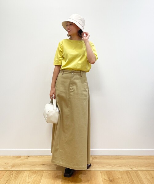 OPAQUE.CLIP(オペークドットクリップ)の「◆シルキースーピマ ボートネックカットソー【WEB限定サイズ】(Tシャツ/カットソー・レディース・チャコールグレー/ブラック/ホワイト系/イエロー/パープル系/ブルー・36/38/40/42)」の17枚目の写真
