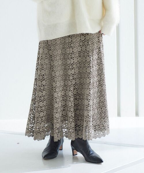 le.coeur blanc(ルクールブラン)の「フラワーレースマーメイドスカート(スカート・レディース・アイボリー/カーキオリーブ/ブラック・38)」の3枚目の写真