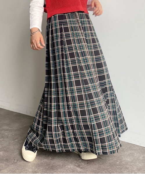 CPCM（シーピーシーエム）の「チェックプリーツロングスカート（スカート・レディース・ブラック/キャメル/ブルー・FREE）」の16枚目の写真