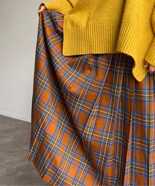 CPCM（シーピーシーエム）の「チェックプリーツロングスカート（スカート・レディース・ブラック/キャメル/ブルー・FREE）」の10枚目の写真