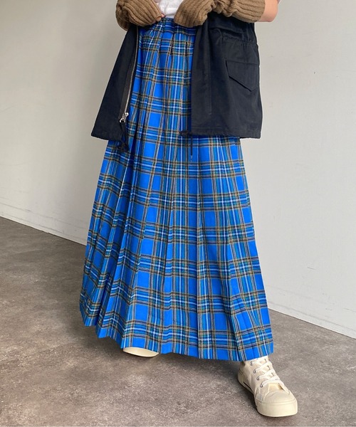 CPCM（シーピーシーエム）の「チェックプリーツロングスカート（スカート・レディース・ブラック/キャメル/ブルー・FREE）」の4枚目の写真