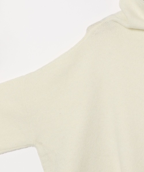 LOWRYS FARM（ローリーズファーム）の「ショートハイネックプルオーバー　357639（ニット/セーター・キッズ・ブラック/グレー/アイボリー・150cm/160cm）」の8枚目の写真