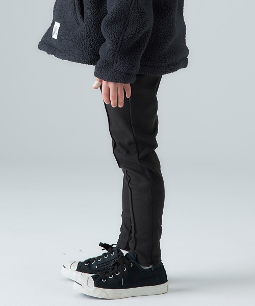 Smoothy（スムージー）の「SMOOTHY センタープレスパンツ（その他パンツ・キッズ・ホワイト/ブラック・130/140/100/110/120/150/160）」の4枚目の写真