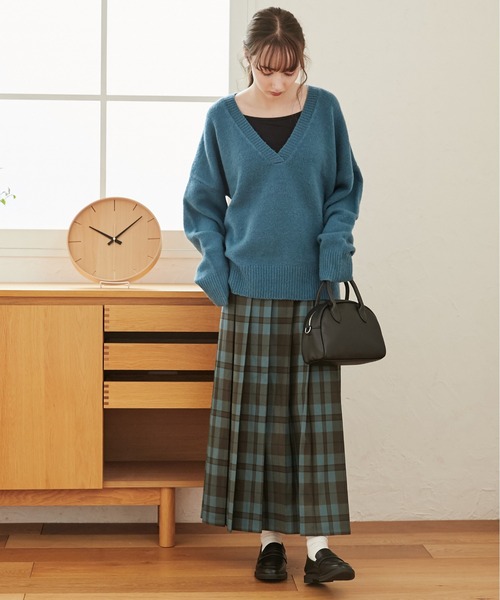 ANGIE（アンジー）の「チェックタックプリーツロングスカート（スカート・レディース・ベージュ/ブラウン/ネイビー/ブラック系1/グリーン系1/ブラウン系1/ネイビー系1・FREE）」の16枚目の写真