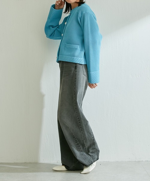 COLLAGE GALLARDAGALANTE（コラージュガリャルダガランテ）の「パールボタンカーデ（カーディガン/ボレロ・レディース・オフホワイト/サックスブルー・FREE）」の5枚目の写真