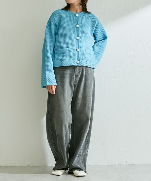 COLLAGE GALLARDAGALANTE（コラージュガリャルダガランテ）の「パールボタンカーデ（カーディガン/ボレロ・レディース・オフホワイト/サックスブルー・FREE）」の7枚目の写真