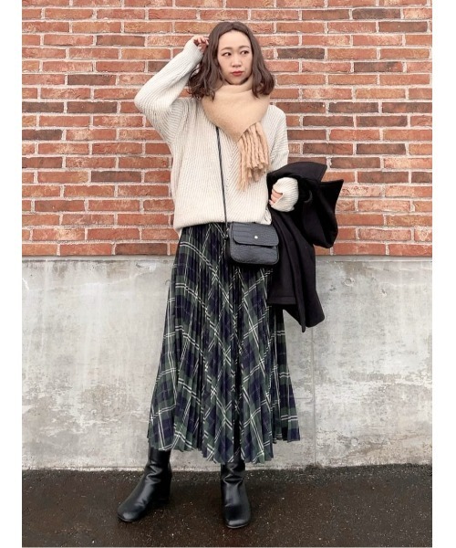 HONEYSUCKLE ROSE（ハニーサックルローズ）の「【HONEYSUCKLE ROSE】クルーネックニット（ニット/セーター・レディース・オレンジ/キナリ/パープル・M/L）」の10枚目の写真