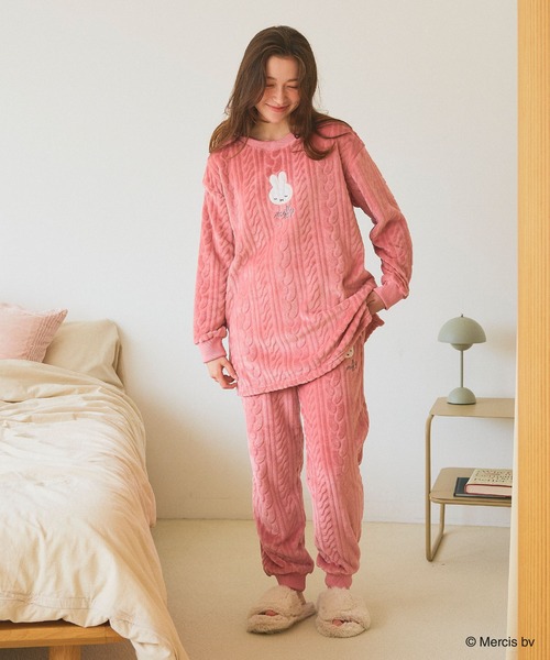 Miffy( ミッフィー)の「【miffy/ミッフィー】刺繍ケーブルフリース長袖トップス/ルームウェア(上下別売り)◆2025AW◆(ルームウェア/パジャマ・レディース・グレー/アイボリー/ピンク/ホワイト/ベビーピンク/チャコールグレー/ホワイト系その他・M/LL/3L/L)」の21枚目の写真