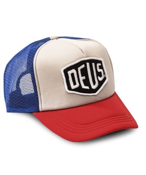 DEUS EX MACHINA（デウスエクスマキナ）の「BAYLANDS TRUCKER　ナイロンメッシュキャップ（キャップ・メンズ・ブルー系その他/レッド系その他/ブラック×グレー/ブラック×ホワイト/ブラック・OS）」の5枚目の写真