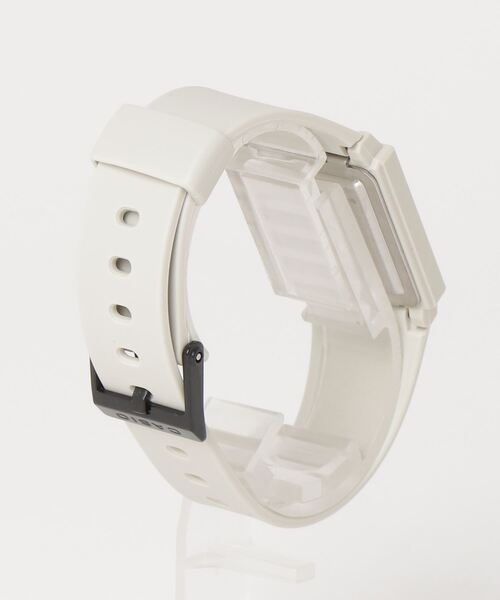CASIO（カシオ）の「CASIO カシオ：スクエアフェイス 　海外モデル　MQ-38UC　 腕時計  マットカラー（アナログ腕時計・レディース・ピンク/ホワイト/ブルー/ネイビー・FREE）」の6枚目の写真