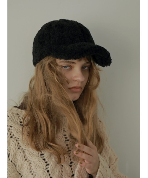 AMAIL（アマイル）の「Row boa cap（キャップ・レディース・ブラック/ベージュ・FREE）」の2枚目の写真