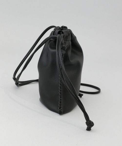 A part by（アパートバイ）の「キンチャクミニショルダーバッグ（ショルダーバッグ・レディース・ブラック/シルバー/アイボリー・FREE）」の6枚目の写真